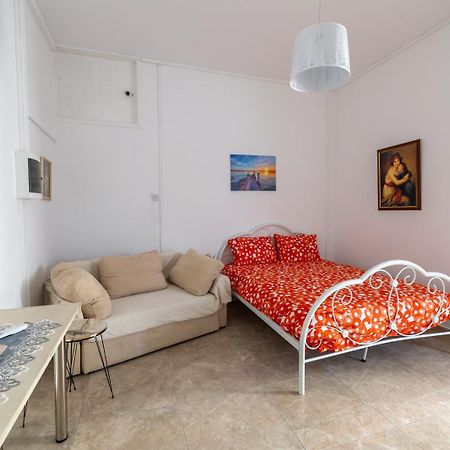Studio In The Heart Of The City Пафос Екстериор снимка